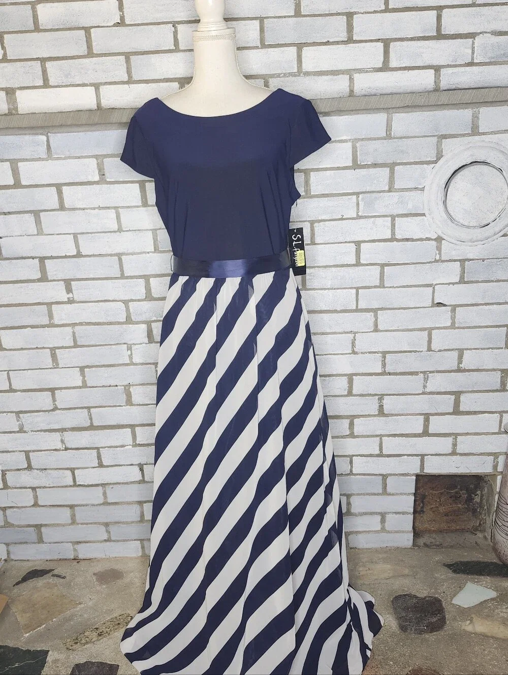 NWT S.L. Fashions Short Sleeve Maxi Dress Size 14 Blue & White Striped